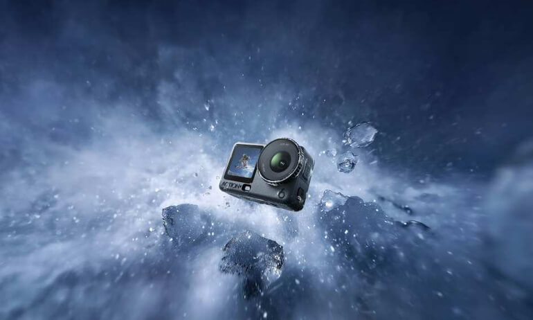 DJI Osmo Action 6 in einem offiziellen Produktmotiv zwischen Eis und Wasser